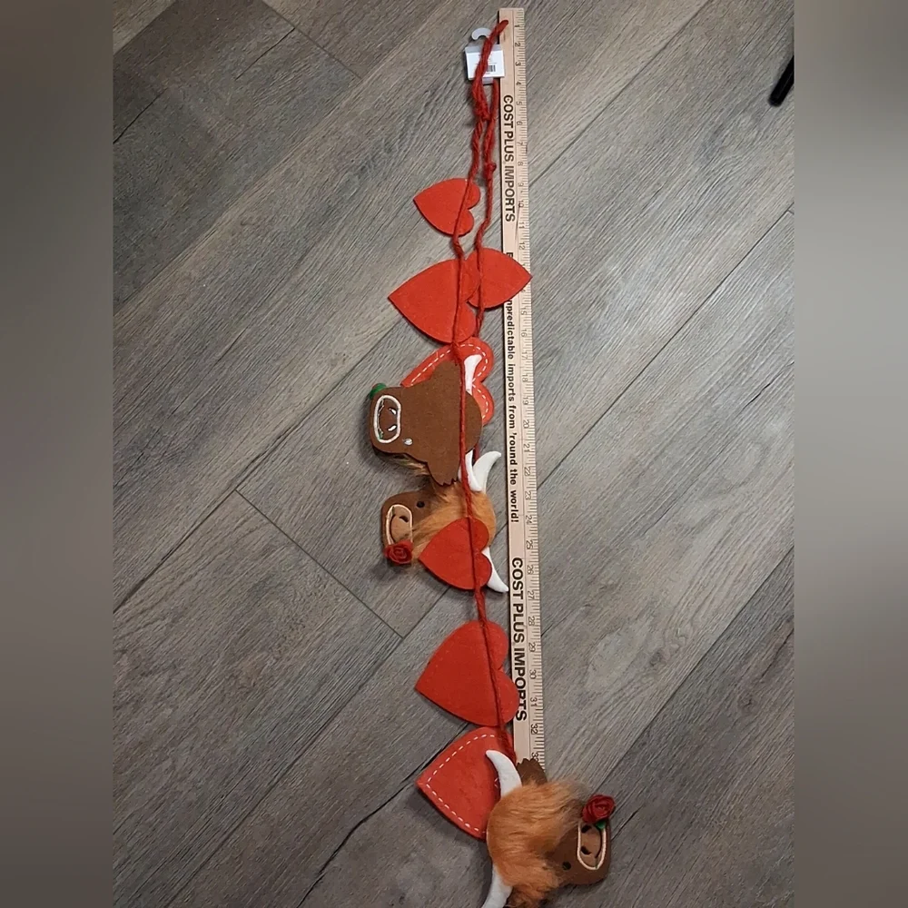 HIGHLAND COWS & Hearts Valentines Felt Garland 6' by Hobby Lobby